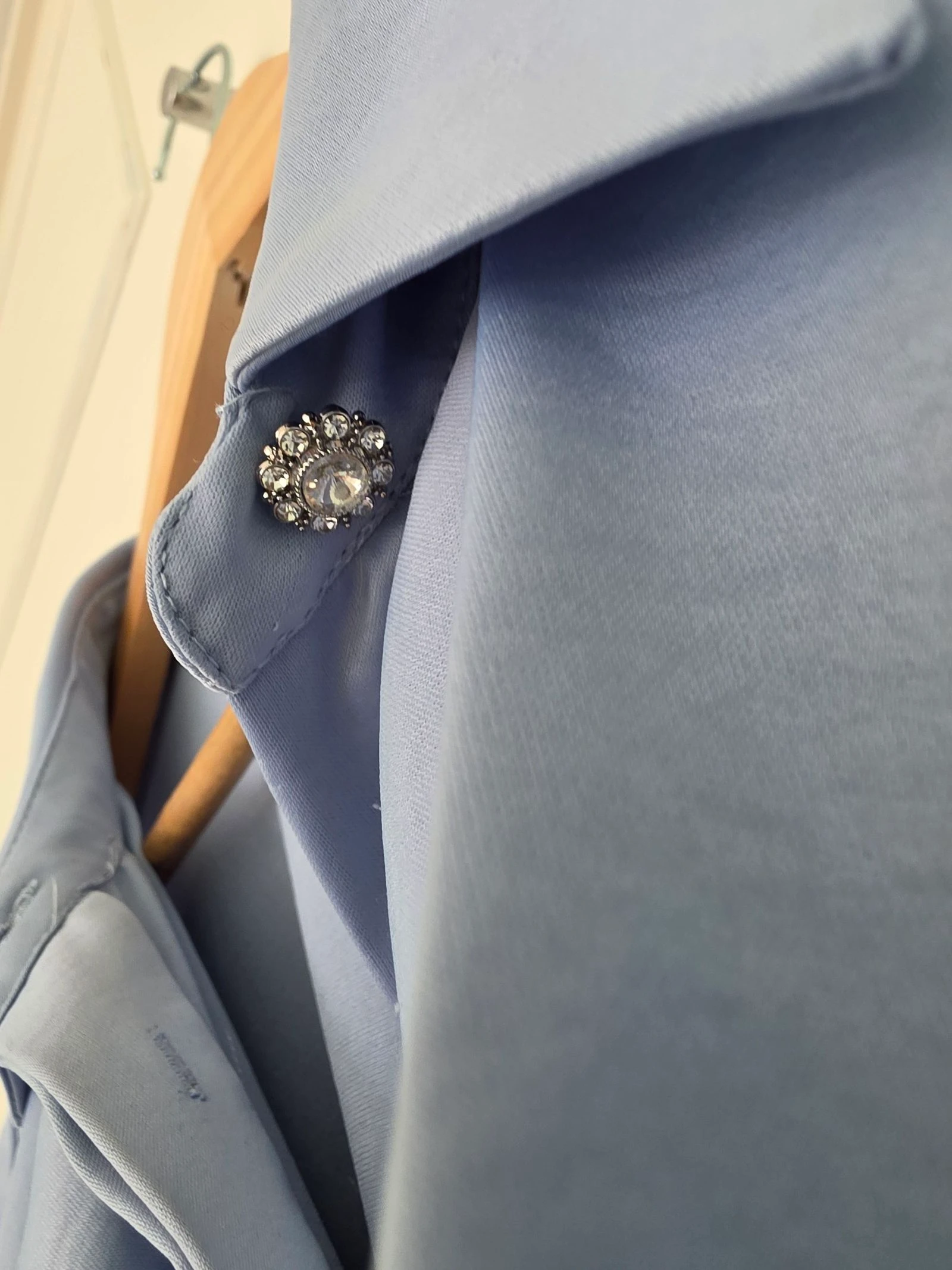 Blusa Azul Acetinada Folhos | Zara | T.XL – photo 3